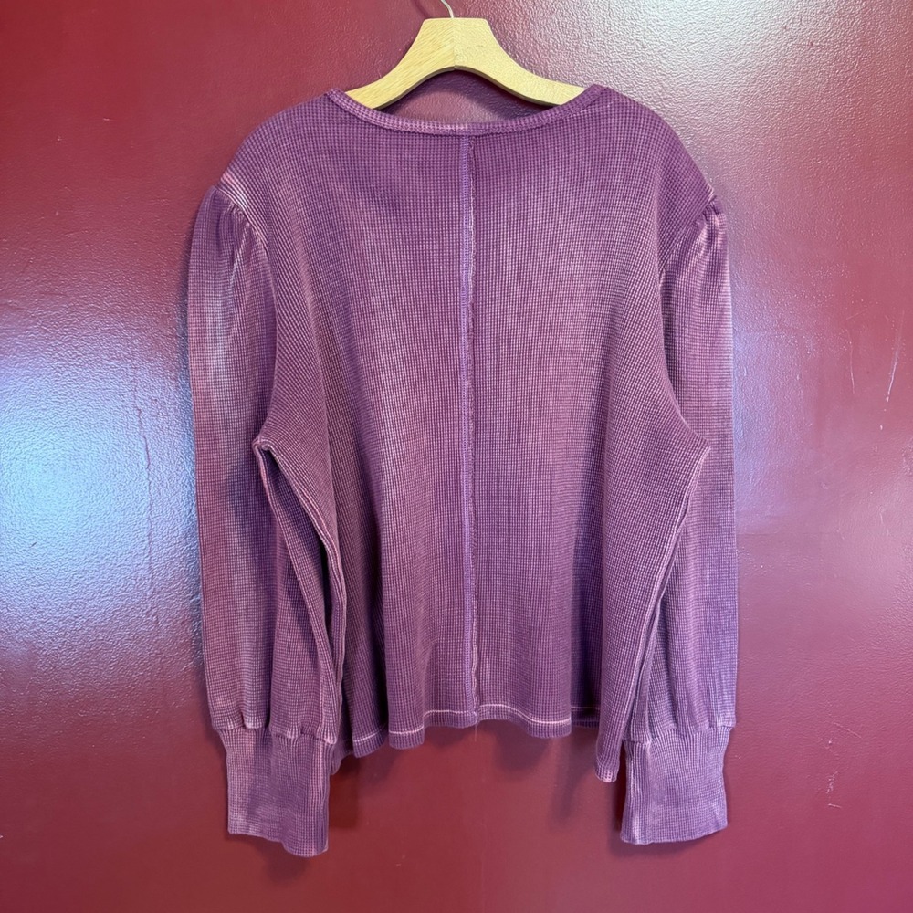 Hayden Los Angeles Waffle Knit Puff Sleeve Thermal Top Size 1X Acid Wash Plum - Picture 3 of 6